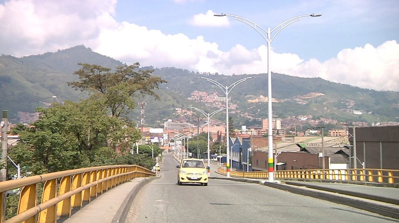 Puente que une a Itagüí y Sabaneta fue intervenido a medias - Telemedellín (Comunicado de prensa) (blog)