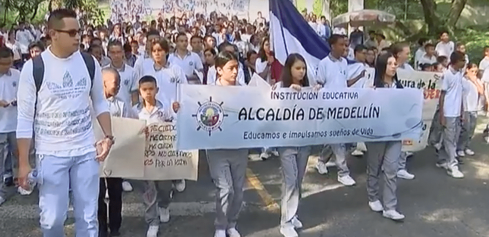Marcha en el sector de Belén Rincón por la vida y derechos de la ... - Telemedellín (Comunicado de prensa) (blog)