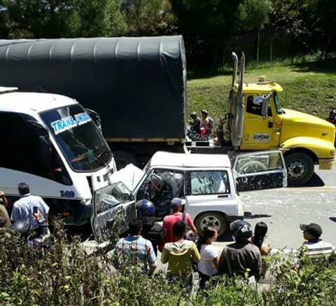 Accidente de tránsito en La Ceja dejó siete personas heridas